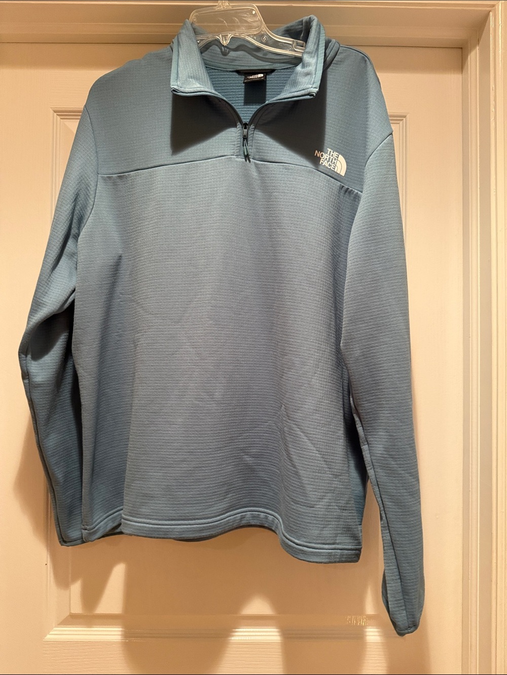 The North Face Men's Light Blue Half-Zip Pullover Fleece